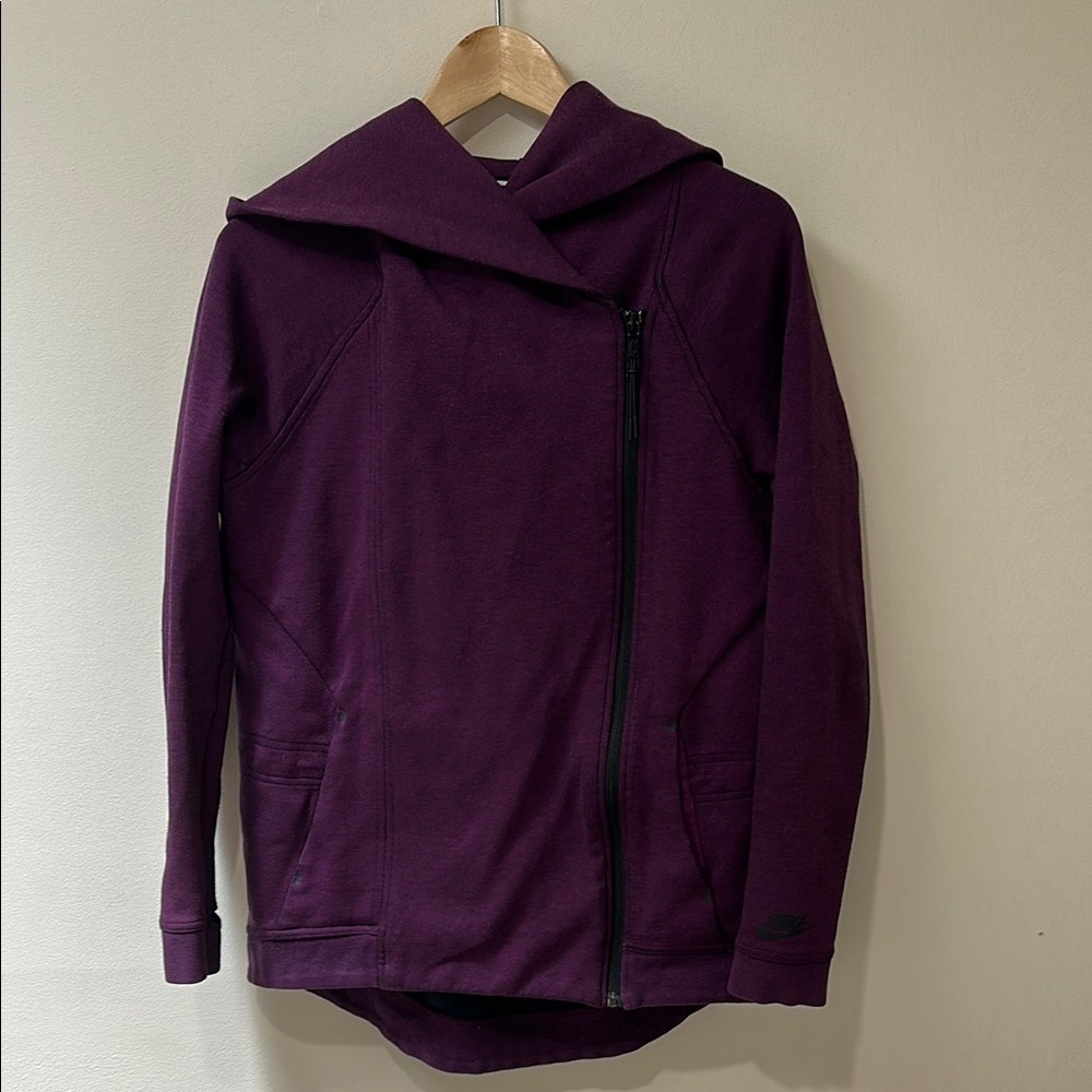 NIKE Women's Purple Sweater size small